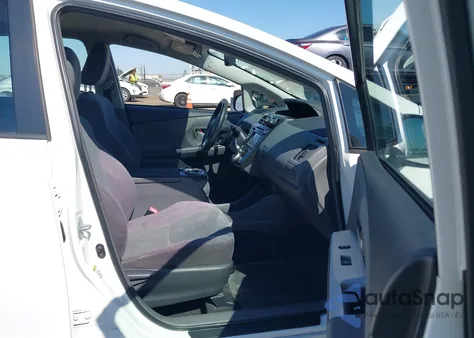 2012 Toyota Prius V Three из США, поврежденный, VIN JTDZN3EU0C3028163